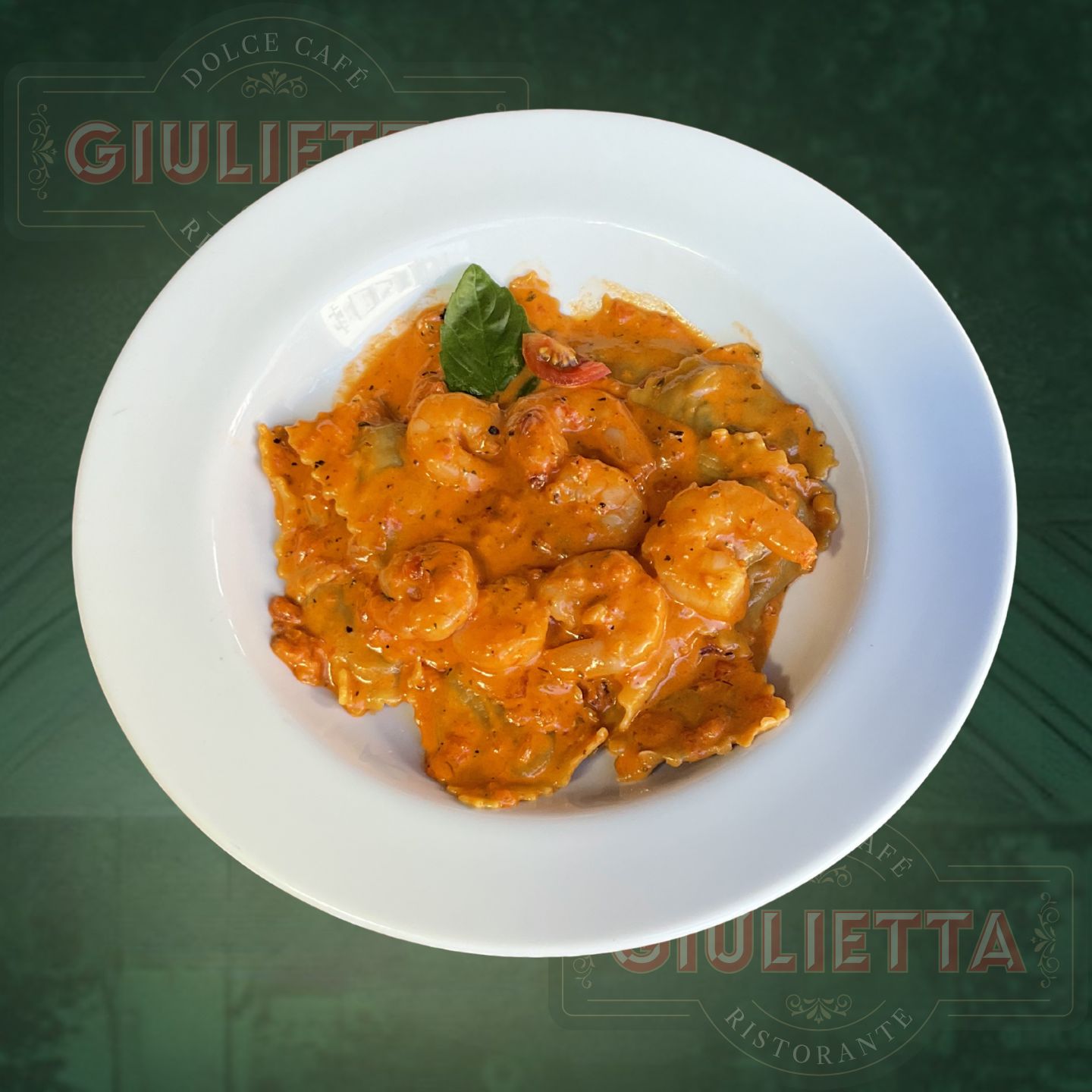 RAVIOLI A LA LIVORNO Y CAMARONES